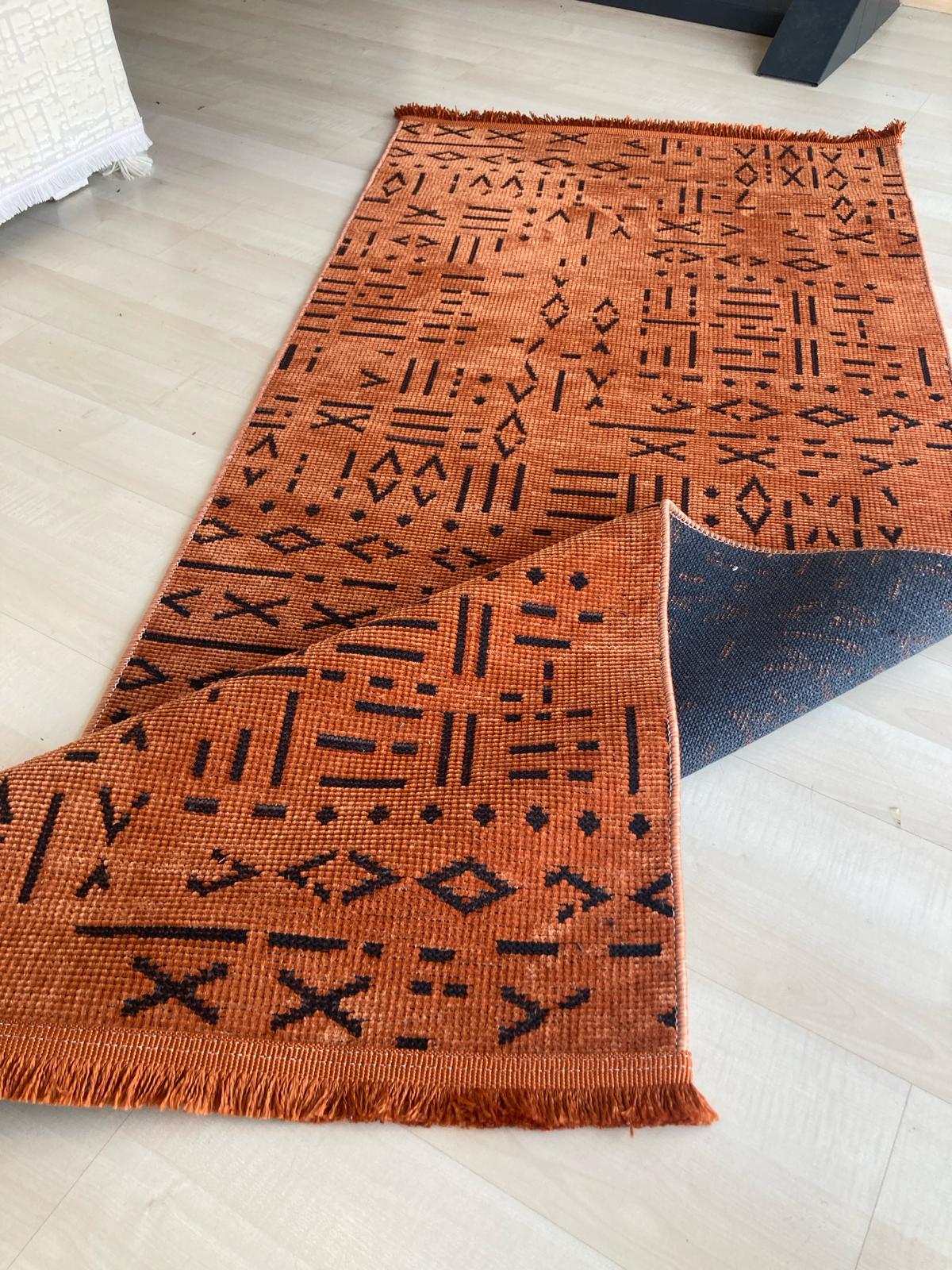 %20Kiremit%20Çivi%20Desenli%20Şönil%20Kilim