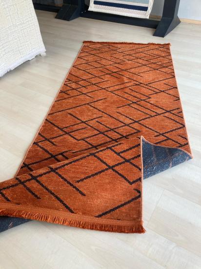  Kiremit Çizgi Desenli Şönil Kilim