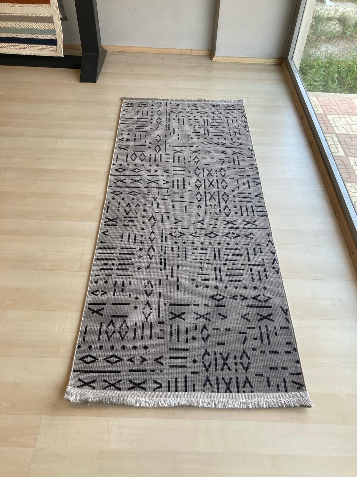 Gri%20Çivi%20Desenli%20Şönil%20Kilim